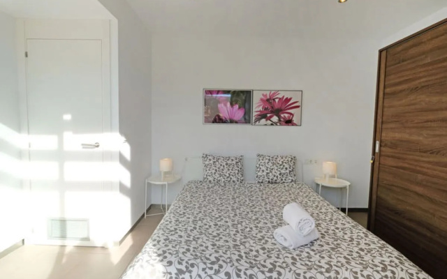 House Estrella Lampolla