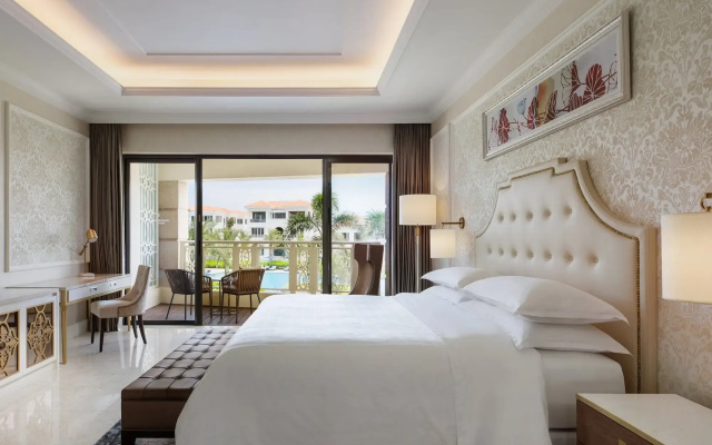 Sheraton Grand Danang Beach Resort & Spa