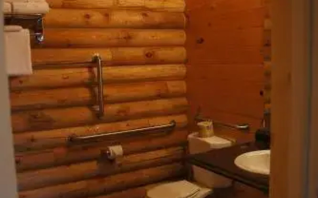 Bryce Canyon Log Cabins