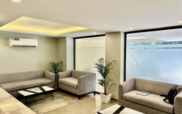 Residences By Hotel Limon