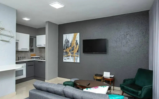 St Tropez 1 Bedroom Sandton Residence