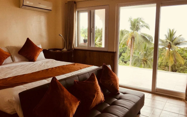 Monkey Beach Dive Resort