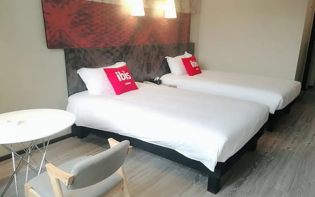 Ibis Xuzhou East Huaihai Road Hotel