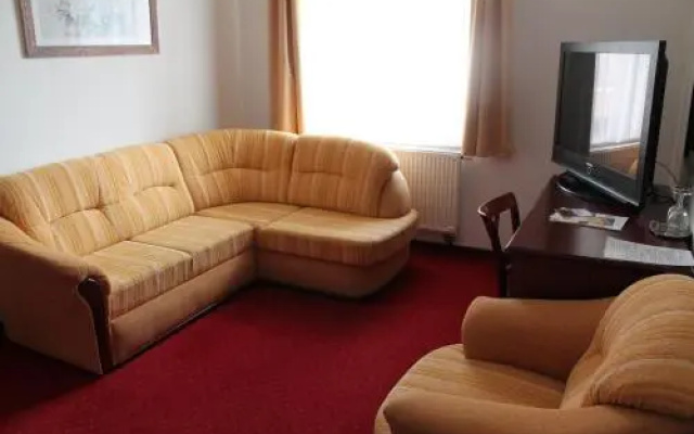 Mádi Kúria Hotel és Rendezvényközpont