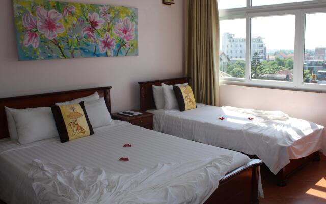 Отель Holiday Diamond Hotel Вьетнам, Хюэ - 8 отзывов об отеле, цены и фото номеров - забронировать отель Holiday Diamond Hotel онлайн