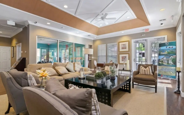 Lucaya Village - 5366 Diplomat Court 17-104