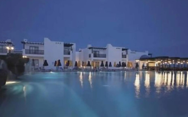 Callisto Holiday Village