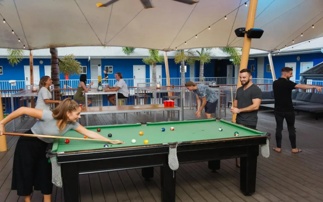 Bounce Cairns