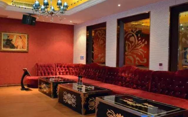 Huafeng International Hotel