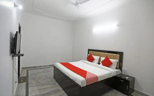 OYO 48900 Grand & Epic Inn