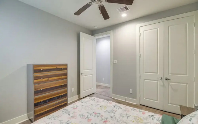 Central Condo: Near NRG Stadium & Houston Zoo!