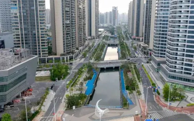 Tanyue Seaview Hotel (Zhanjiang Jinshawan Beach Wanda Plaza Branch)
