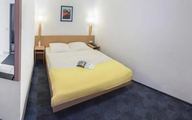 Hansa Hotel