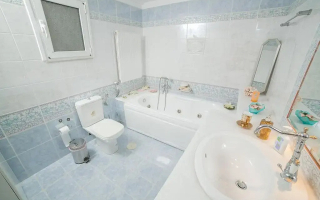 King Suite Ierapetra