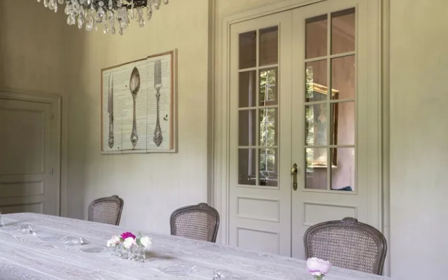 Le Manoir Familial