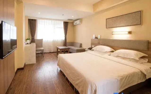 Yingkou Star Star Business Hotel (Bayuquan Bandung Plaza)
