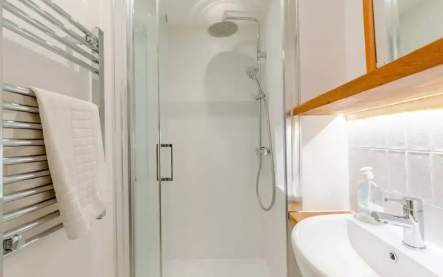 Cosy 1 Bedroom Apartment Near Wimbledon Station