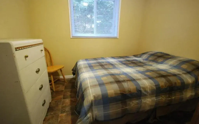 Wu Wu's Cabins