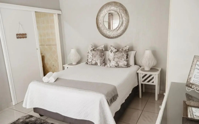 CH Airport Accommodation Room 1