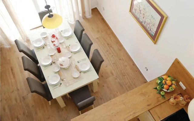 Amazing Home in Sibenik With Wifi and 3 Bedrooms
