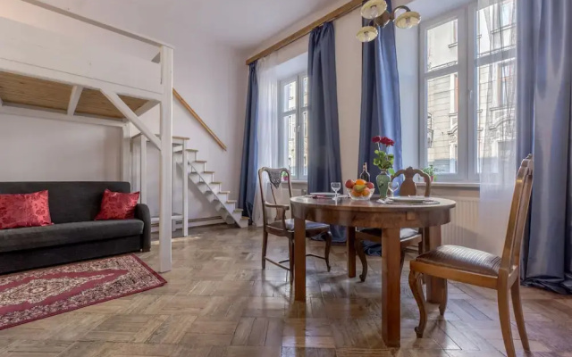 Apartament Antique