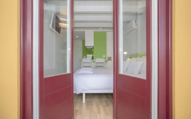 Liiiving in Porto Downtown Cosy Suites