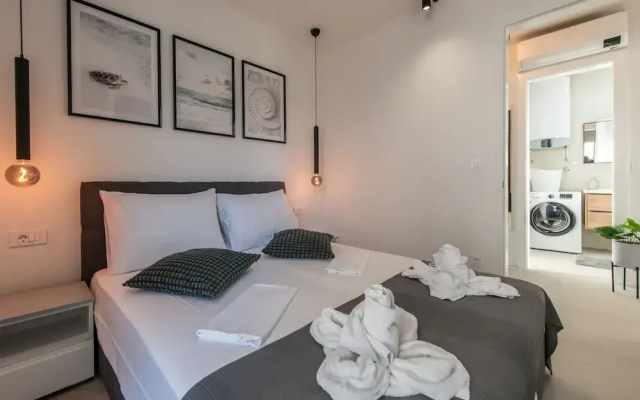 Apartments Mare B with pool