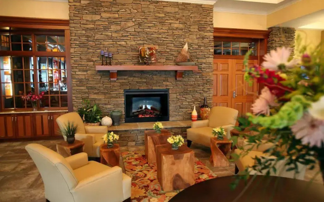 Watkins Glen Harbor Hotel