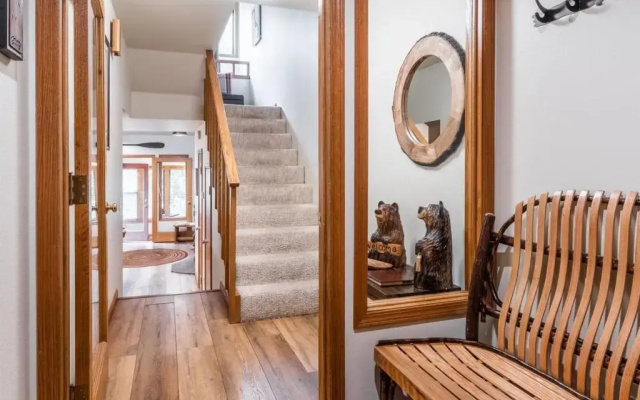 Aspen Meadows 10