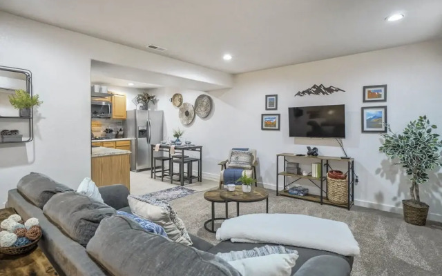 1BD Suitewalking Distance From Red Rocks