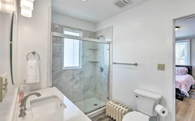 2nd-floor Dillon Apt - Near University & Fishing!