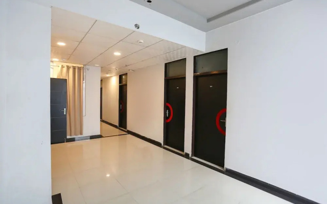 FabHotel Grand Capitol