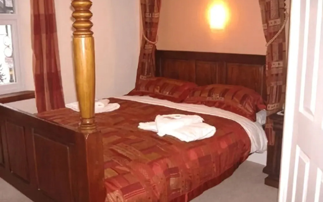 The Tavistock Arms Hotel