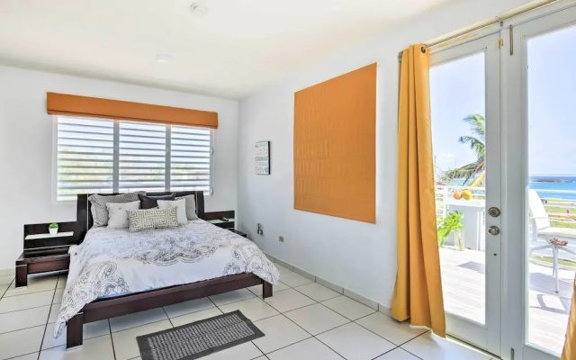 Oceanside Vega Baja Beach House Paradise w/ Views!