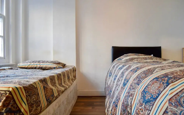 2 Bedroom Apartment Close To Hyde Park