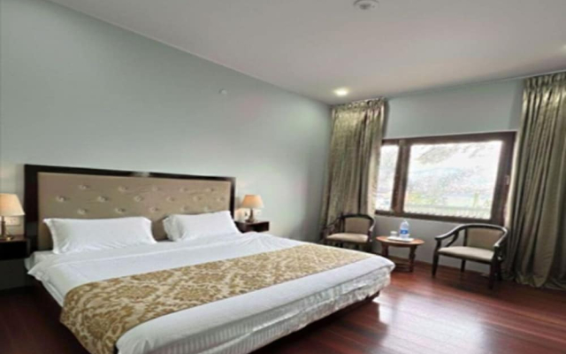 The Zurfi's Hotel