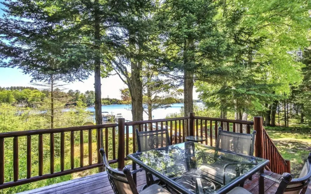 The Log Lodge - 4 Br Home