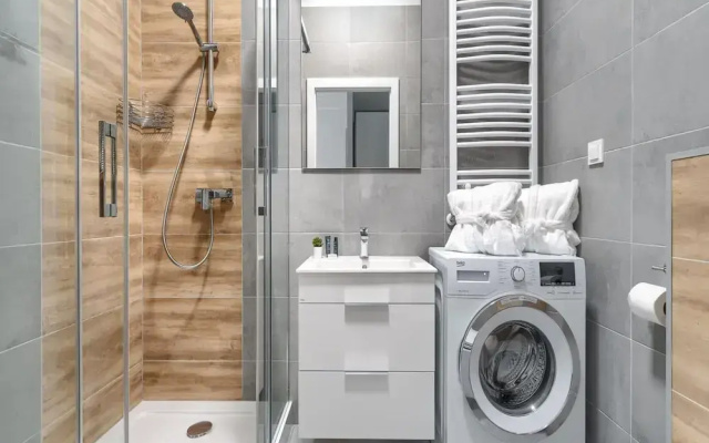 Comfortable Apartment, Indoor Pool and Sauna