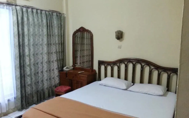 Le Paradis Hotel