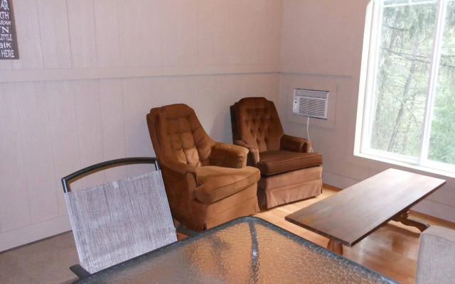 Mountain Park Resort Cabin, RV & Campground