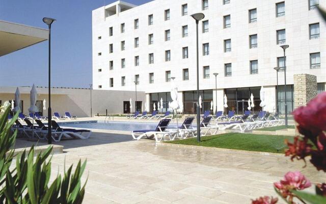 VIP Executive Santa Iria Hotel парковка