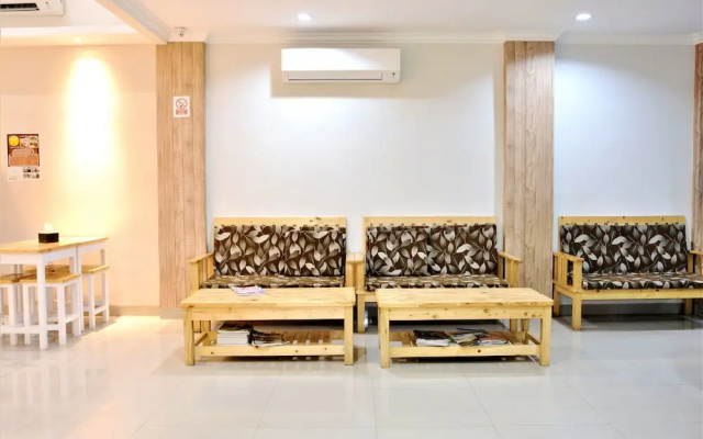 ZEN Rooms Basic Pegangsaan Kelapa Gading