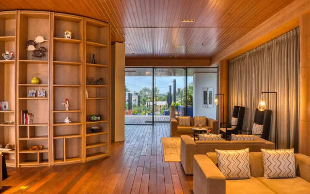 Azaya Beach Resort