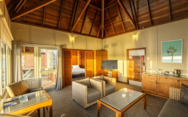DoubleTree by Hilton Noumea Ilot Maitre Resort