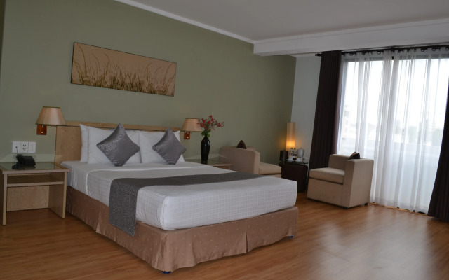 Vien Dong Hotel