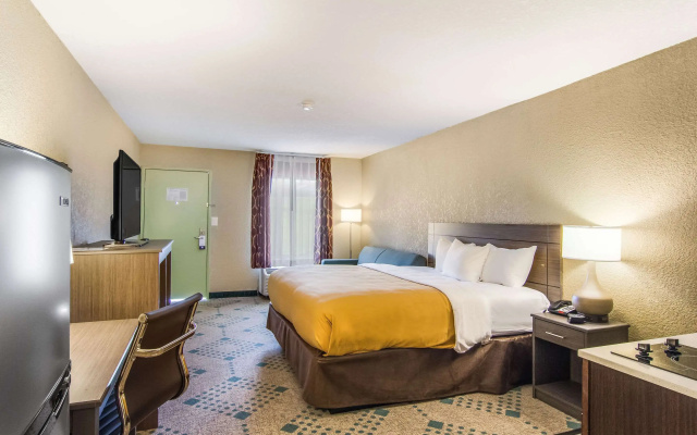 Suburban Studios Hotel Kingsland Near I-95