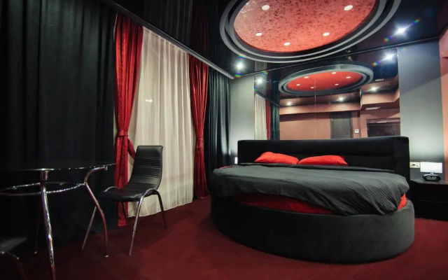 Royal Plaza Hotel