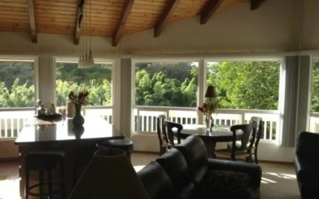 Bamboo Valley Inn