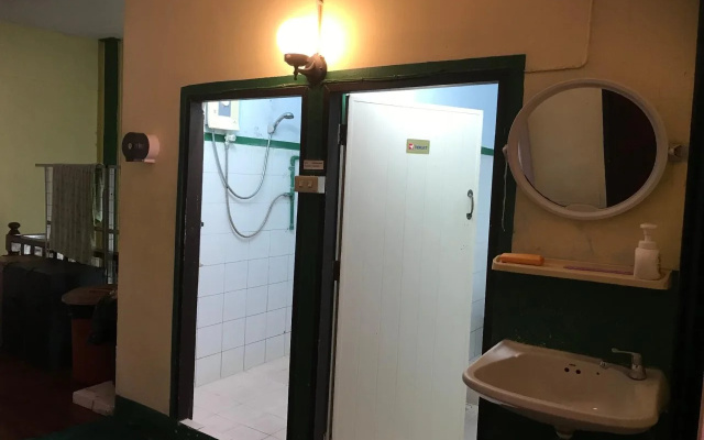 Krabi Nature View Guesthouse