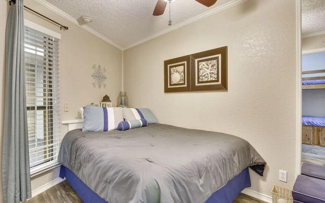 Casa Del Mar Beach Suites